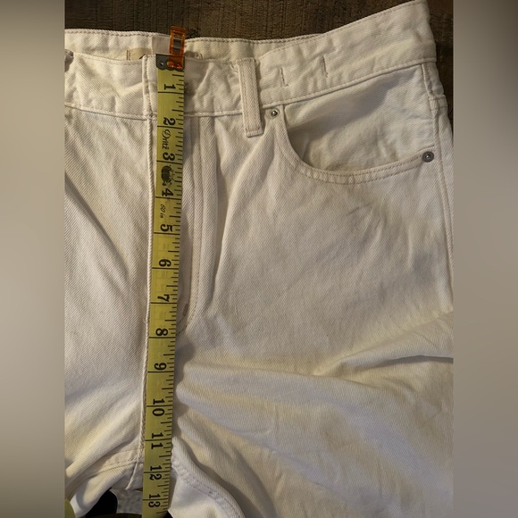 madewell | the darted barrel-leg jeans- vintage canvas - Picture 11 of 13